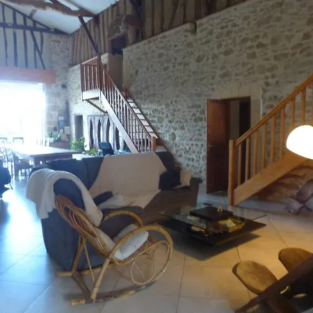 Bed & Breakfast D'hotes - Piscine - Wifi - Les Hauts D'eleisa *