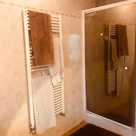 D'hotes - Piscine - Wifi - Les Hauts D'eleisa Отель типа 