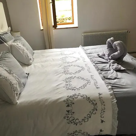 Bed & Breakfast D'hotes - Piscine - Wifi - Les Hauts D'eleisa *